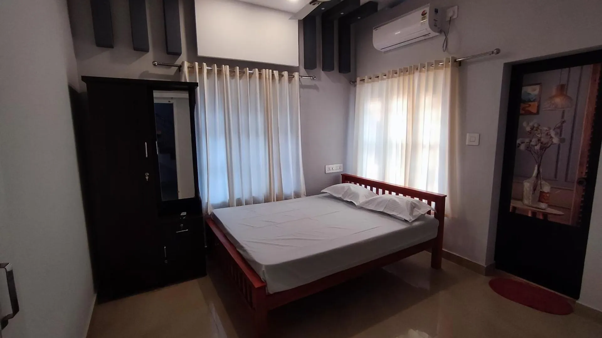 招待所 Thaikkatukara Residency Alwaye